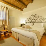 Hotel Convento Di Acqua Premula 3*