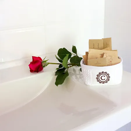 Convento Di Acqua Premula ホテル Sellano