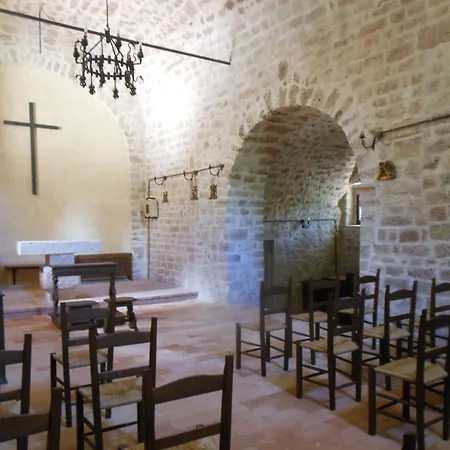 Hotel Convento Di Acqua Premula 3*