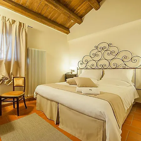 Hotel Convento Di Acqua Premula 3*