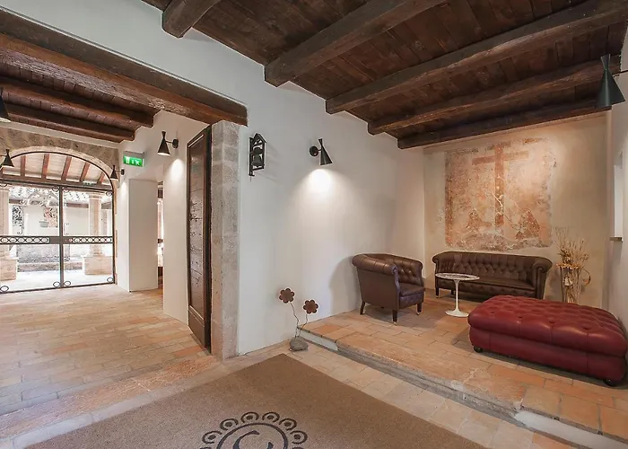 Hotel Convento Di Acqua Premula Sellano