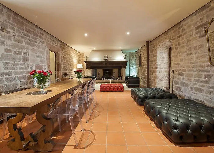 Hotel Convento Di Acqua Premula 3*